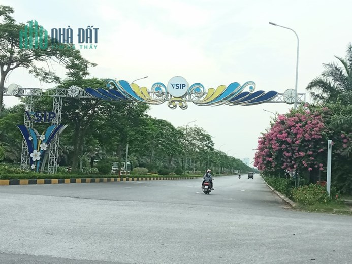 Nhỉnh 7 tỉ. Nhà phố thương mại. Phố đi bộ 26m. VSIP, Từ Sơn, Bắc Ninh.