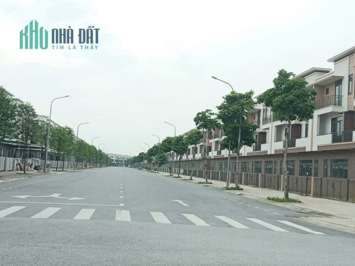 Nhỉnh 7 tỉ. Nhà phố thương mại. Phố đi bộ 26m. VSIP, Từ Sơn, Bắc Ninh.