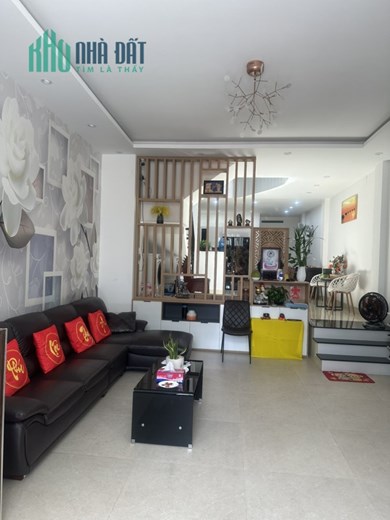 Chính chủ bán nhà 4 tầng full nội thất tại Ngũ Hành Sơn 100m2 8.3 tỷ. Lh:0906427842.