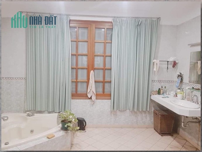 Bán nhà Lương Định Của 40m Ô tô vào nhà mới đẹp ở kinh doanh đều hợp lý