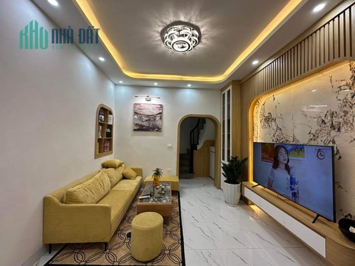 HẠ CHÀO 1 TỶ! NHỈNH 9 TỶ CÓ NGAY NHÀ 73M2 MẶT PHỐ NGUYỄN KHUYẾN, VỈA HÈ, Ô TÔ TRÁNH, KINH DOANH ĐỈNH