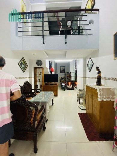 Nhà 1 xẹt Nguyễn Trọng Tuyển, P.2 Tân Bình, gần Lăng Cha Cả - Diện tích 3x9, 4 phòng ngủ, hẻm thông