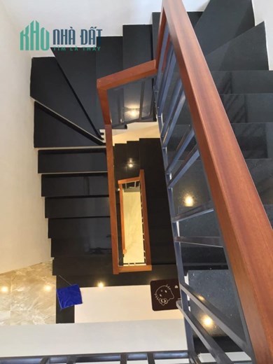 Phan Xích Long_5 Tầng 40m2_Góc 2MT Thoáng_Xe Hơi Tới Cửa, chỉ 5,8 tỷ