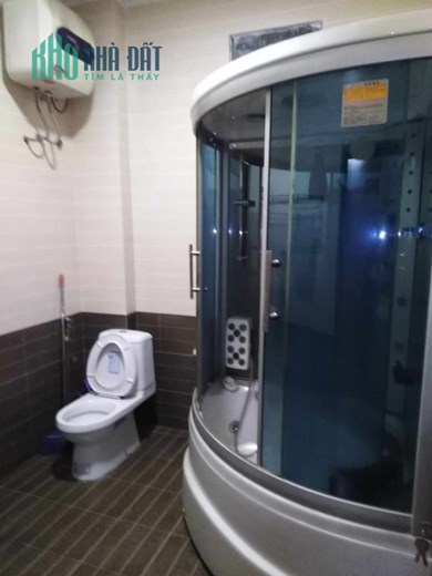 Hiếm, ĐẦU TƯ, Bán nhà Hoàng Cầu, 30m2*3T, ngõ thông, trước nhà rộng 3m, gần phố, 3.3 tỷ