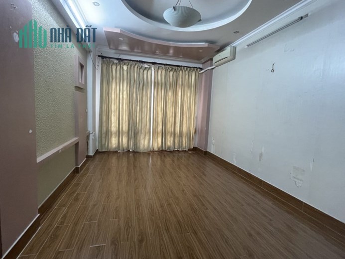 Cho thuê nhà Văn Cao, Ba Đình 60m2, 5 tầng, Ô TÔ TRÁNH 20 triệu