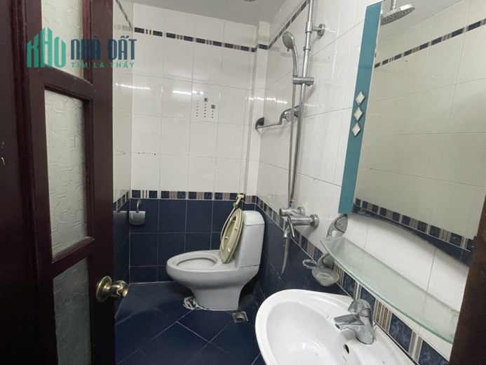 Cho thuê nhà Văn Cao, Ba Đình 60m2, 5 tầng, Ô TÔ TRÁNH 20 triệu