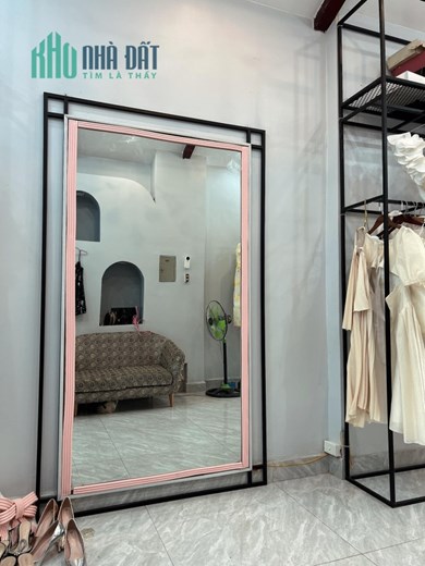 CẦN SANG NHƯỢNG CỬA HÀNG CHO THUÊ VÁY THIẾT KẾ CAO CẤP BRAND NỔI TIẾNG
