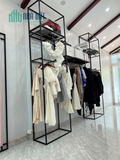 CẦN SANG NHƯỢNG CỬA HÀNG CHO THUÊ VÁY THIẾT KẾ CAO CẤP BRAND NỔI TIẾNG