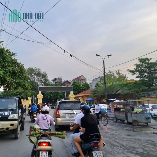 66m2 đất mặt phố kinh doanh cực sầm uất tại Trâu Quỳ, Gia Lâm, Hà Nội. Lh 0989894845