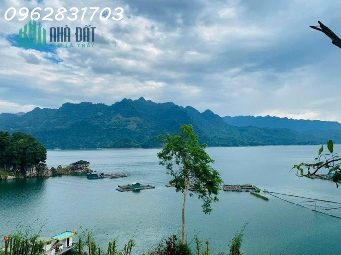 chủ cần tiền bán nhanh lô đất bám hồ hoà bình, cách thành phố chỉ 1km giá cực rẻ