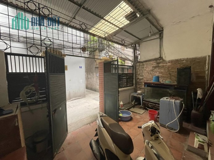 MẶT NGÕ, 20M MẶT PHỐ,THANH NHÀN, HAI BÀ TRƯNG, VỊ TRÍ ĐẸP, SÁT PHỐ 81M2*MT5.5* HƠN 8 TỶ.