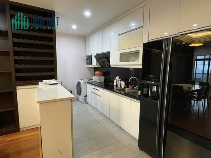 CẦN BÁN CHUNG CƯ, EUROWINDOW MULTI COMPLEX TRẦN DUY HƯNG, TẦNG TRUNG , 97M2*2P