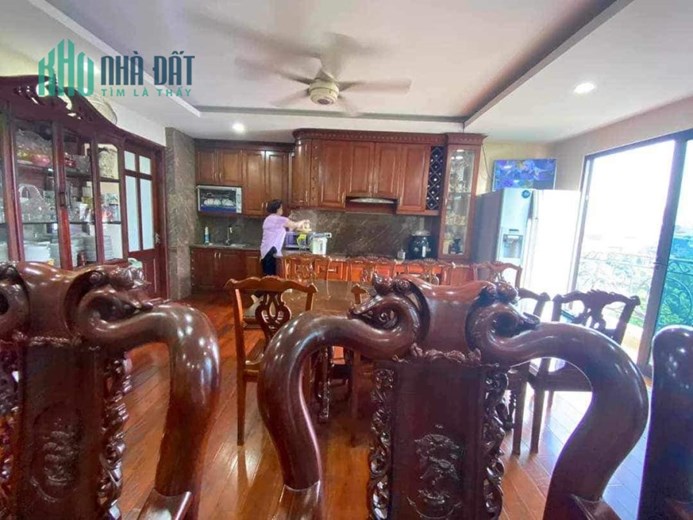 Siêu phẩm 4 mặt thoáng tòa văn phòng mặt phố Láng Hạ 100m2 x8 tầng. giá 49 tỷ