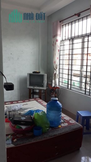 BÁN GẤP NHÀ 3 TẦNG TÂM HUYẾT VỪA MỚI XÂY DỰNG RẤT KIÊN CỐ VÀ ĐẦY ĐỦ TIỆN NGHI.