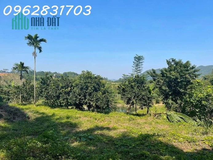 đất yên bình thạch thất giá chỉ hơn 3tr/m vị trí trung tâm, view đẹp