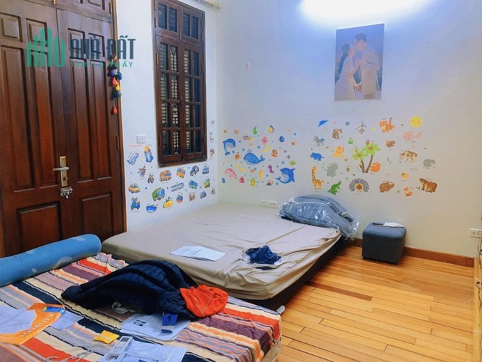 PHỐ HOÀNG HOA THÁM, TRUNG TÂM BA ĐÌNH,HAI THOÁNG, 10M RA Ô TÔ, NHÀ ĐẸP 85M2*MT 5M * 8.5 TỶ.