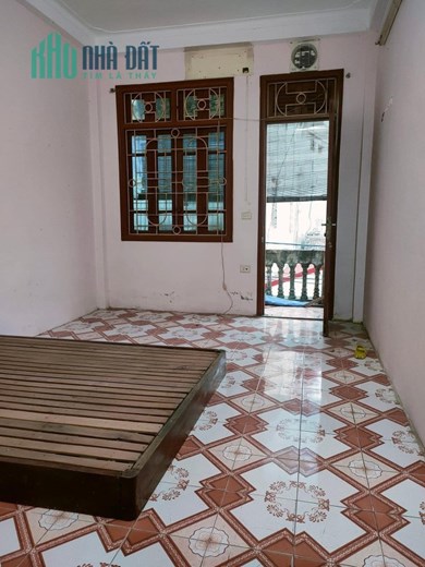 bán nhà cách ô tô tránh 10m - thịnh liệt hoàng mai - ngõ 3 gác - thông các ngả - diện tích 60m2