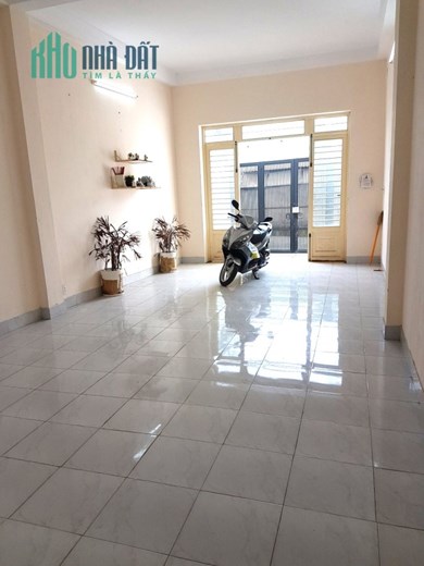 🔥Bán nhà 3 tầng rộng 150m2 chỉ 45tr/m2 tại Gò Cát, Phường Phú Hữu, Quận 9, TP HCM