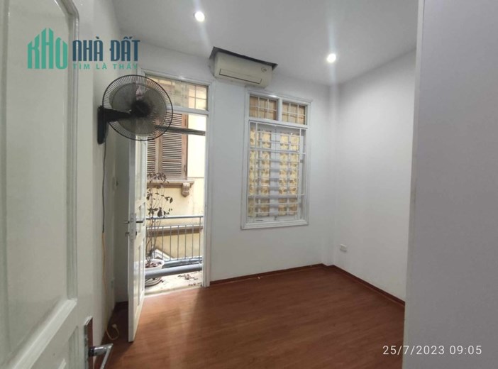 Cho thuê nhà Thụy Khuê, Tây Hồ 30m2, 4 tầng, FULL ĐỒ, Ở NGAY, chỉ 9 triệu