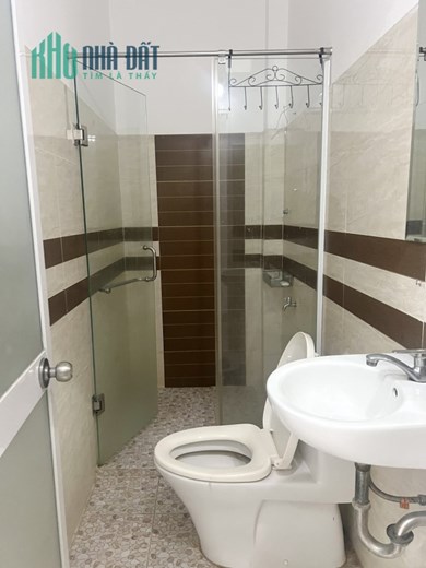 Cho thuê NNC 4 tầng hẻm xe hơi đường Bùi Minh Trực P6Q8 - 11 triệu