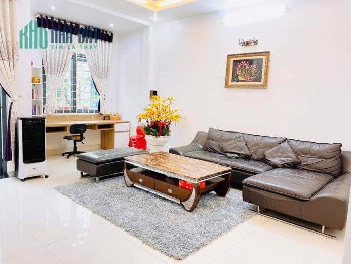 Bán nhà 4 tầng MT Cù Chính Lan, Thanh Khê, Đà Nẵng