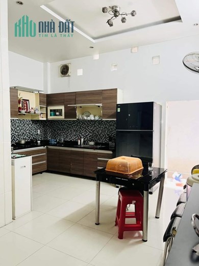 Bán nhà 4 tầng MT Cù Chính Lan, Thanh Khê, Đà Nẵng