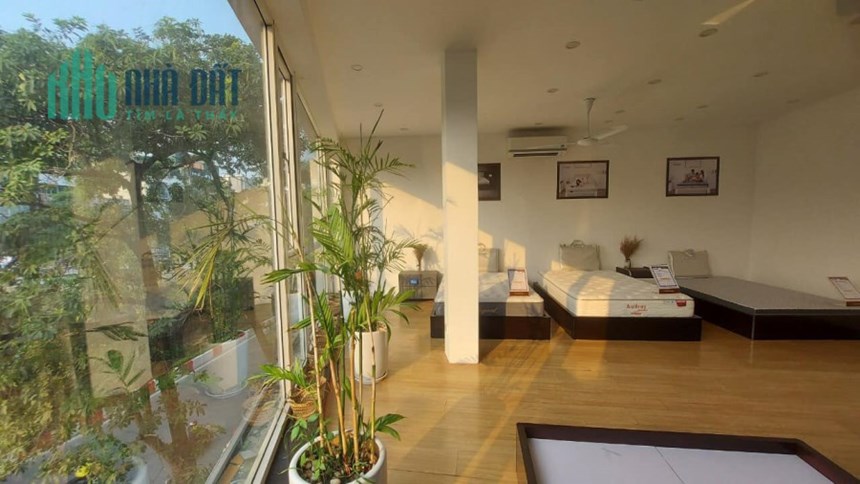 Vị trí đắc địa Mặt phố Nguyễn Chí Thanh 75m2 x5 tầng kinh doanh đỉnh cao giá 28 tỷ