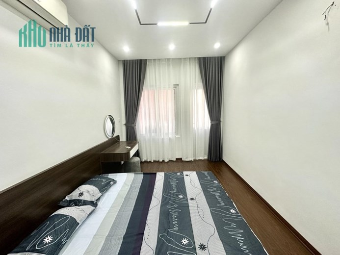 NHÀ ĐẸP PHỐ QUAN NHÂN - 30M2 X 5 TẦNG - ĐẦY ĐỦ NỘI THẤT MỚI - CHỈ HƠN 3 TỶ