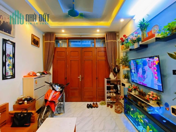 NGAY ĐÂY!!! Siêu phẩm VIP Phạm Văn Đồng, 31m2  6 tầng  chỉ Nhỉnh 4 Tỷ thôi