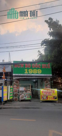 Cần sang gấp mb gốc 2 mt cùng toàn bộ dụng cụ bán bún bò