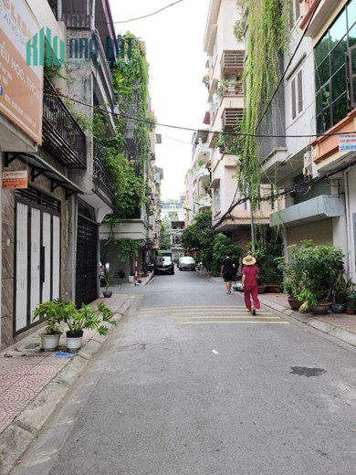 Bán Đất-Phân Lô-Vỉa Hè-ôTô Tránh-194m²-Mt 11m-Thị Trấn Đông Anh-10,6 tỷ