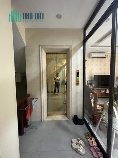 Siêu Hiếm-Dân xây-Ô tô tránh-Thang Máy-5 tầng-52m²-Mt 7m-Ngô Gia Tự Long Biên