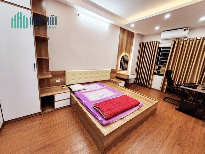 Bán nhà Vĩnh Hưng, Hoàng Mai 33M2*5 Tầng giá 3.2 Tỷ