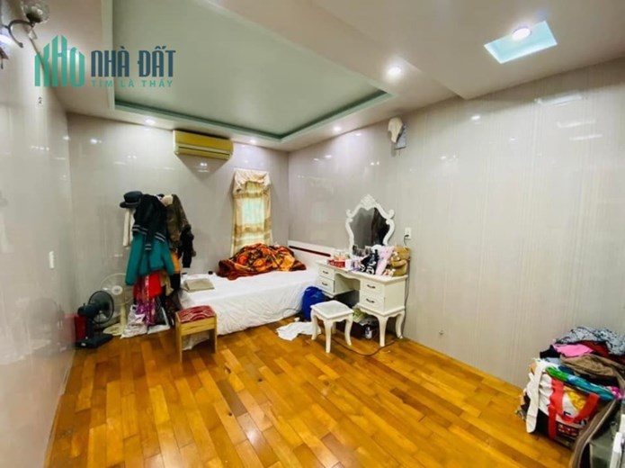 Bán nhà mặt đường Đông Khê vị trí cực đẹp, 77m 3 tầng GIÁ 5.9 tỉ