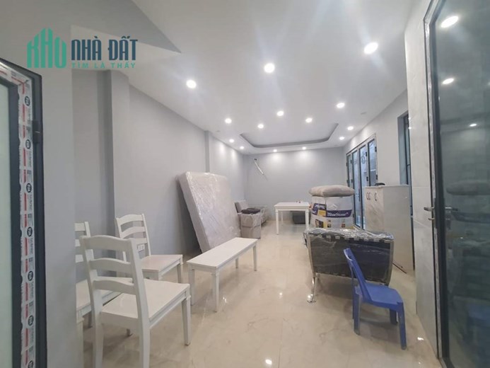 BÁN NHÀ NGUYỄN ĐỨC CẢNH, TRƯƠNG ĐỊNH 42m × 5T Ô TÔ. Chỉ 4.45Tỷ