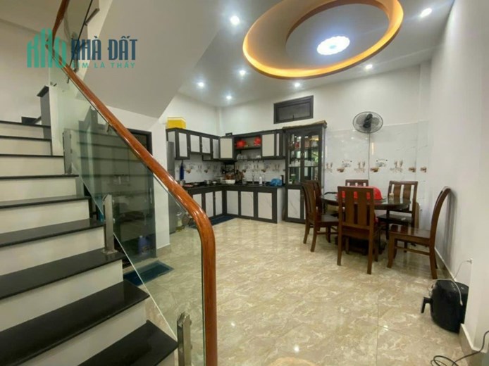 NHÀ 3 TẦNG DÂN XÂY ĐỘC LẬP 50m x 3 tầng sân cổng, Bùi Thị Từ Nhiên, Đông Hải, Hải An