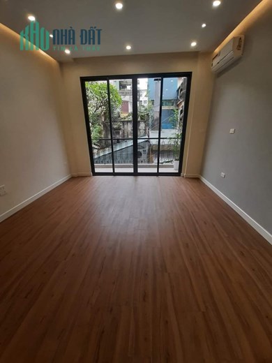 Bán tòa nhà 224m2 phố Hồng Hà, Hoàn Kiếm 35 phòng Thang máy XỊN Dòng tiền 2 tỷ/năm Giá 25.2 tỷ