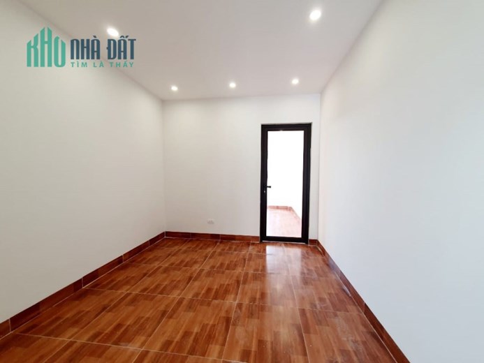 Bán Apartment 223m2 phố Hồng Hà, Hoàn Kiếm 7 tầng Thang máy XỊN Dòng tiền 2 tỷ/năm Giá 25.1 tỷ