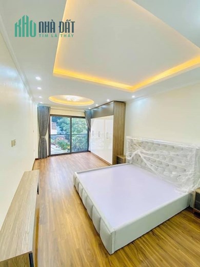 Bán Apartment 94m2 phố Âu Cơ, Tây Hồ 10 tầng Thang máy Nhập Dòng tiền khủng Giá 20.4 tỷ