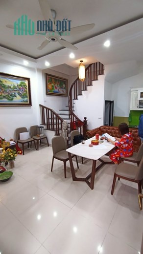 Bán Apartment 94m2 phố Âu Cơ, Tây Hồ 34 căn hộ Thang máy Nhập Dòng tiền 10%/năm Giá 20.2 tỷ