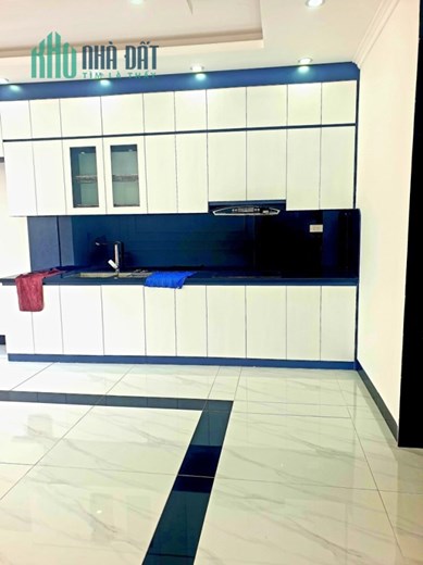 Siêu phẩm Thạch Bàn ,Long Biên 42m2 ,5 tầng ,Mt 5.1m ,thang máy ,oto đỗ cửa giá nhỉnh 4 tỷ