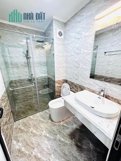 Bán nhà Tô Vĩnh Diện Thanh Xuân Hà Nội giá rẻ 6 tỷ 56 diện tích 39m2 ,ô tô