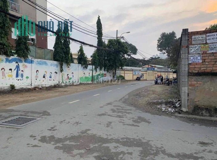 Ngộp Bank, Bán Gấp Dảy Trọ 26 Phòng, Hẻm Xe Tải, Linh Trung, 360m2 – Giá 16 Tỷ