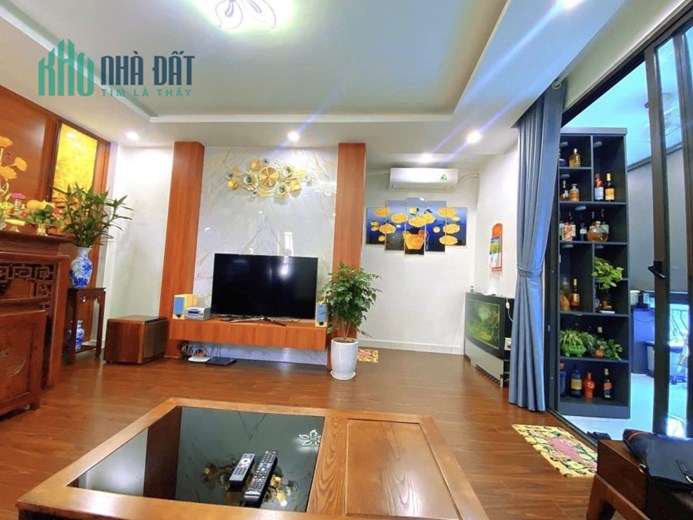 BÁN NHÀ TÔN ĐỨC THẮNG, Ô TÔ TRÁNH, KINH DOANH, 45M2 MT4M, GIÁ 6.8 TỶ