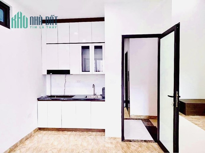 Bán tòa căn hộ 221m2 phố Hồng Hà, Hoàn Kiếm 35 phòng Thang máy Nhập Dòng tiền khủng Giá 25.1 tỷ