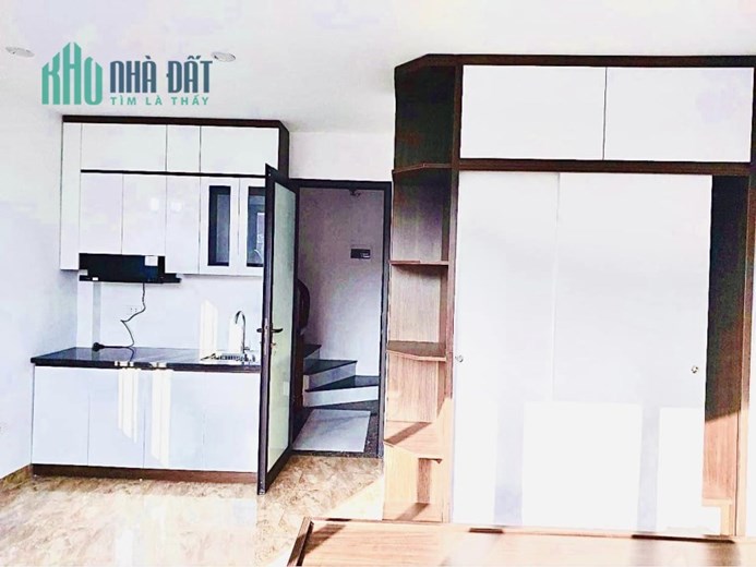 Bán Apartment 224m2 phố Hồng Hà, Hoàn Kiếm 35 căn hộ Thang máy Nhập Dòng tiền 10%/năm Giá 25.1 tỷ
