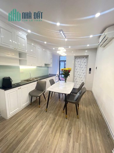 Bán Apartment 223m2 phố Hồng Hà, Hoàn Kiếm 7 tầng Thang máy XỊN Dòng tiền khủng Giá 25.4 tỷ