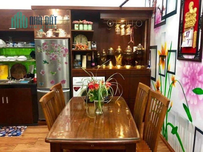 Bán GẤP nhà đẹp HXH gần Lê Văn Khương, Quận 12, 9x10m, 2 tầng, tặng NT