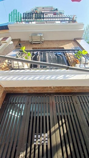 Bán nhà Kim Giang Thanh Trì 95m 9 tầng 35 phòng KK, gác xép,Doanh thu1.86 tỷ/ năm.Lh e Long.