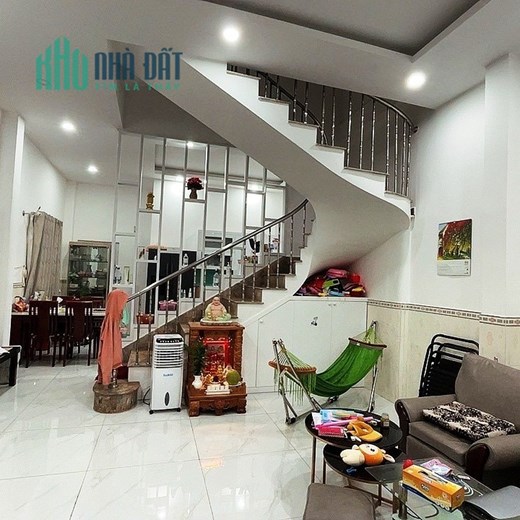 Bán nhà sát MT  Tân Kỳ Tân Quý quận Tân Phú 4,5 x 17 -3T BTCT nhỉnh 6 tỷ TL
